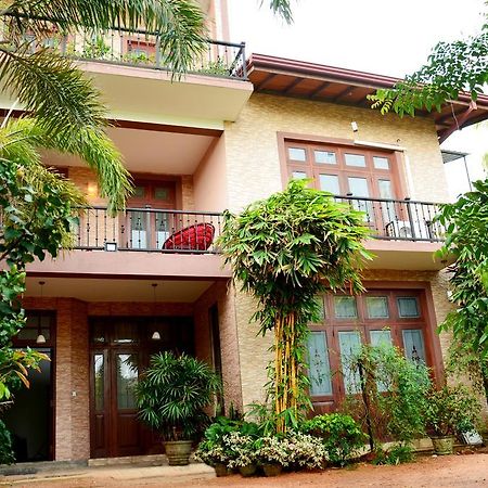 Colombo Mount Beach Dehiwala-Mount Lavinia Exteriör bild